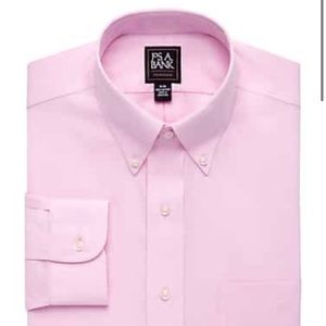 Men’s Traditional Fit Collared Button Down